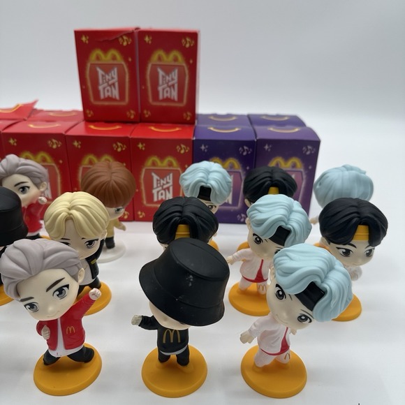 BTS Tiny Tan Lot Of 31 Figures 14 With Box 16 Loose Figures Assorted Collectible - Picture 4 of 7